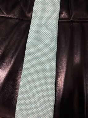Vineyard Vines Aqua and White Patterned Silk Tie
